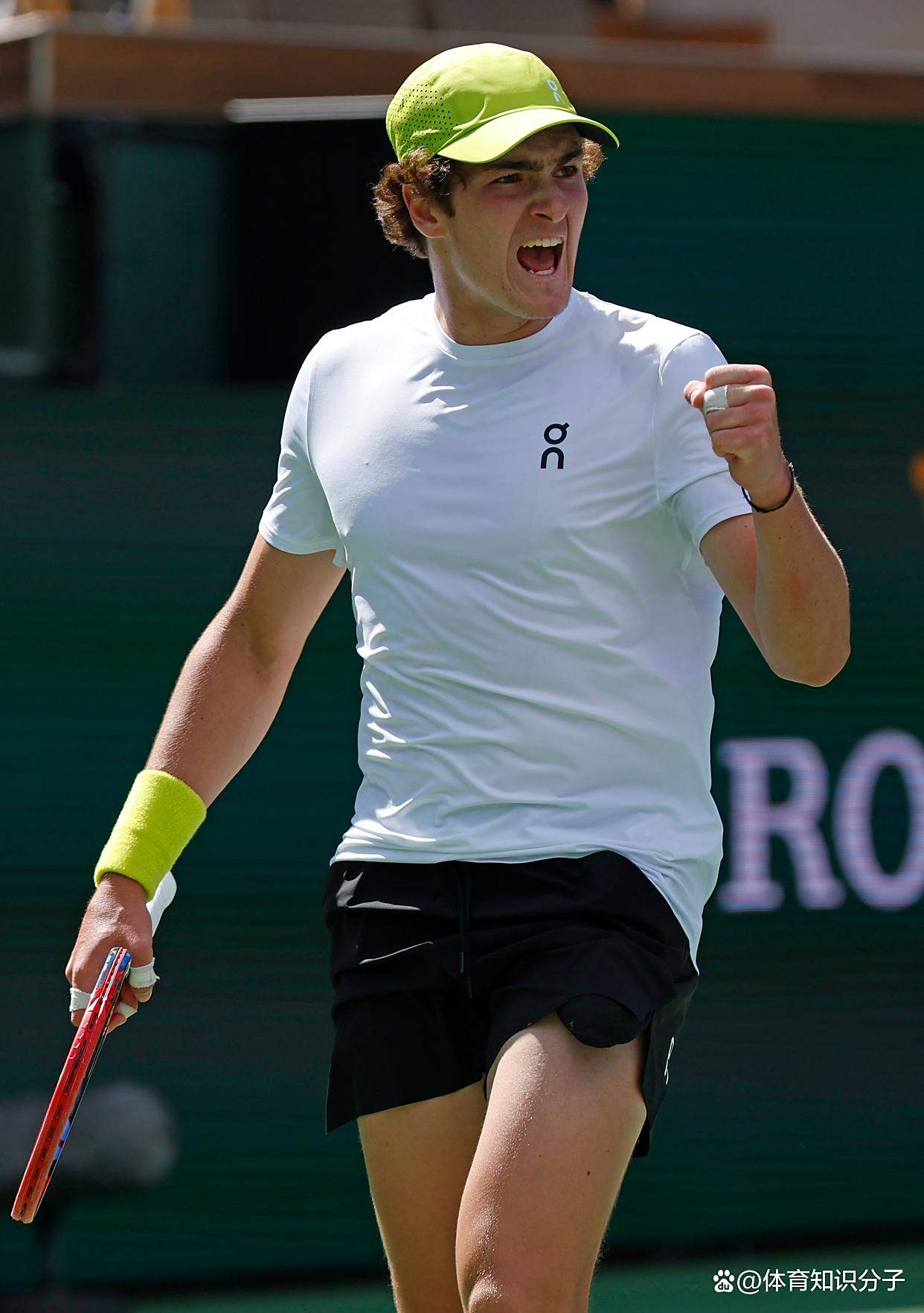 KAIYUN-费德勒在美国队比赛中大比分获胜，反败为胜引发热议！