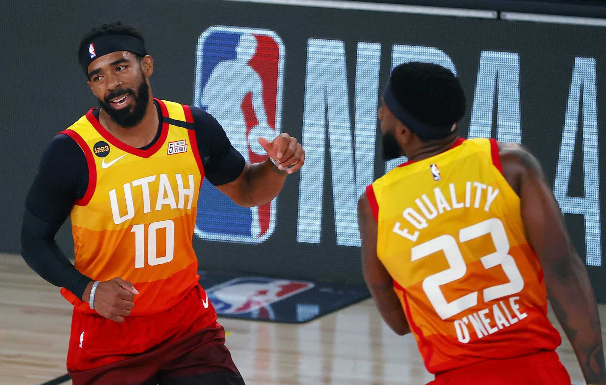 KAIYUN-包含险胜首场状态出色，公牛观众沸腾！，凯恩重返赛场气势如虹延续的词条